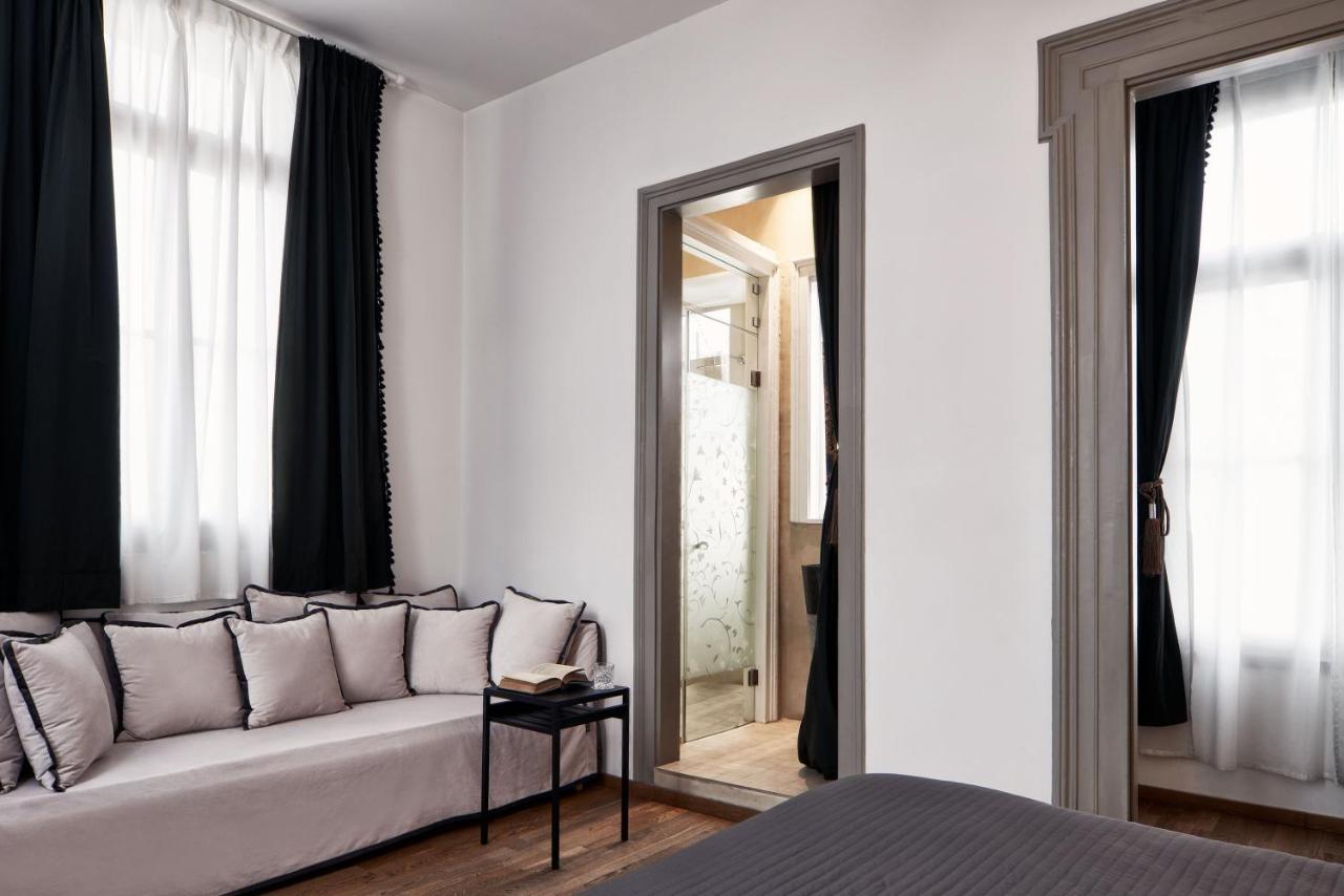 Emporikon Athens Hotel Екстер'єр фото