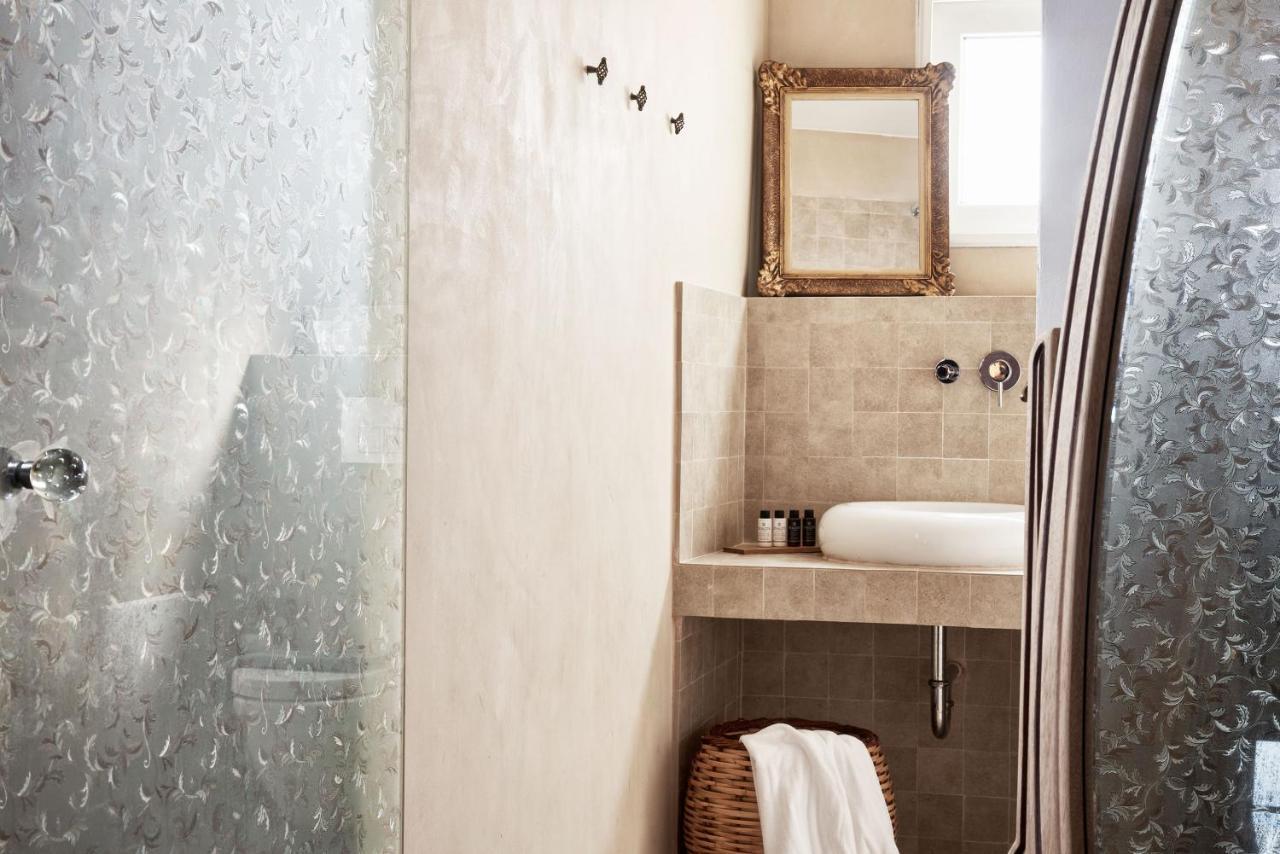 Emporikon Athens Hotel Екстер'єр фото